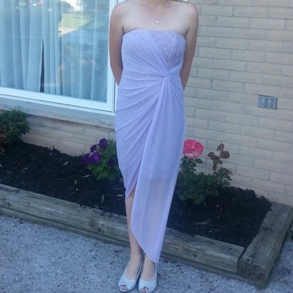 Formal dress - Picture 4 of 4